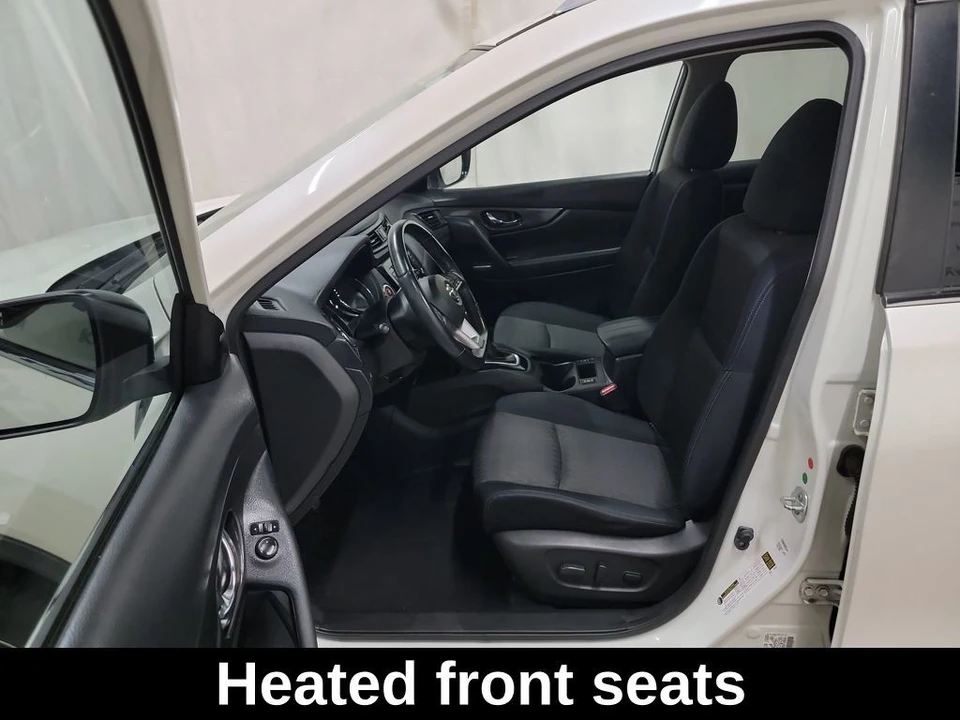 2017 Nissan Rogue - Image 10 of 12
