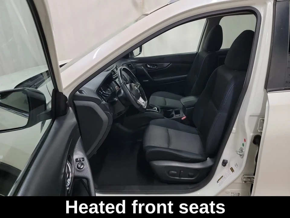 2017 Nissan Rogue - Image 10 of 12