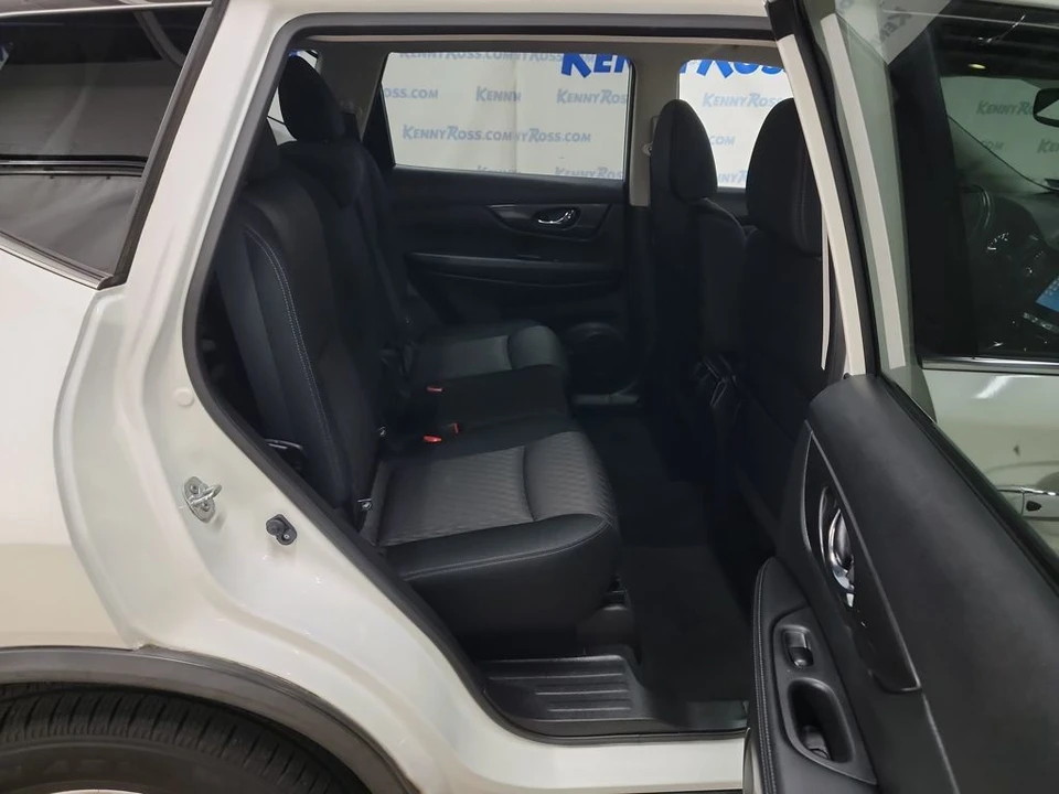2017 Nissan Rogue - Image 12 of 12