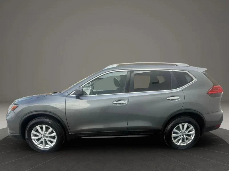 2017 Nissan Rogue - Image 8 of 12