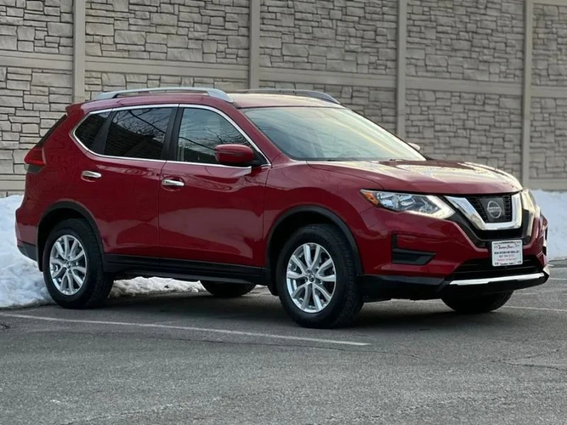 2017 Nissan Rogue - Image 2 of 12