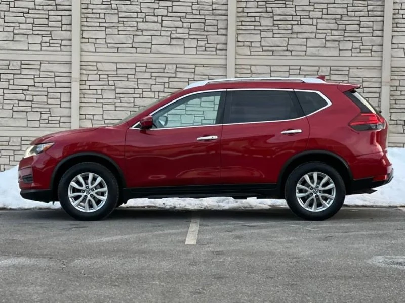 2017 Nissan Rogue - Image 5 of 12