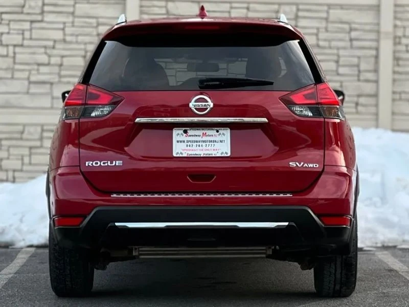 2017 Nissan Rogue - Image 7 of 12
