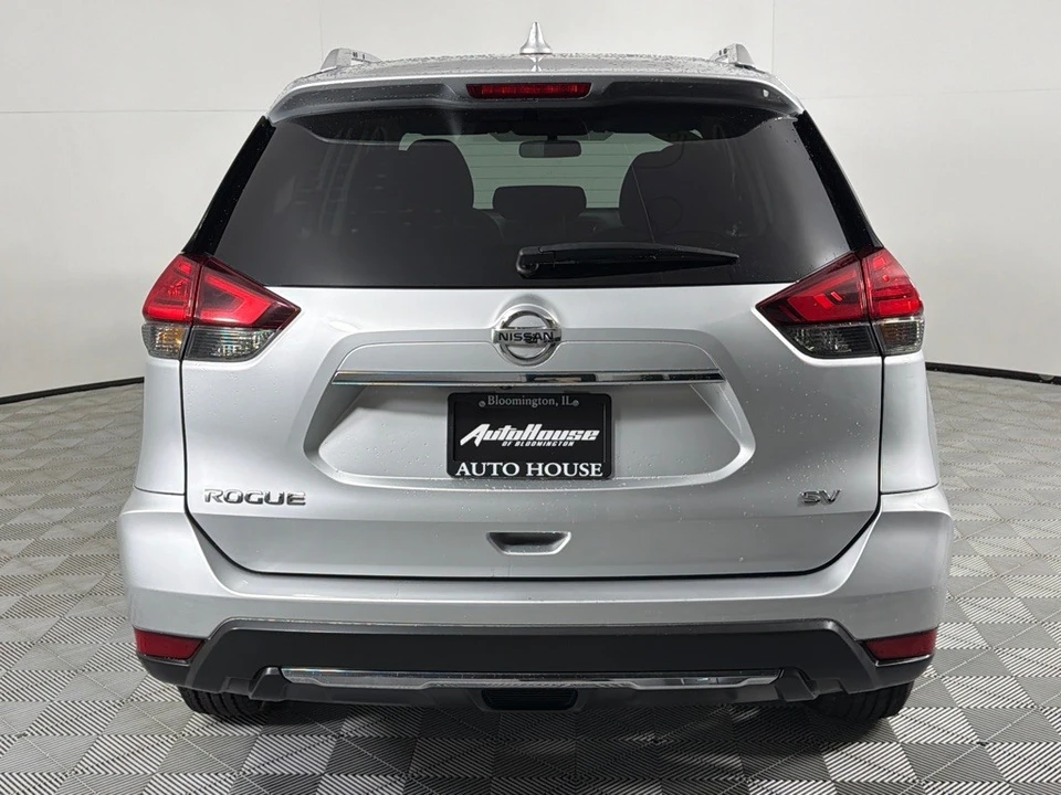 2017 Nissan Rogue - Image 6 of 21