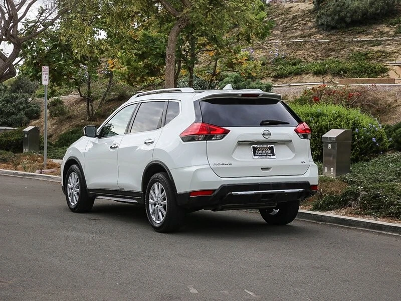 2017 Nissan Rogue - Image 5 of 21