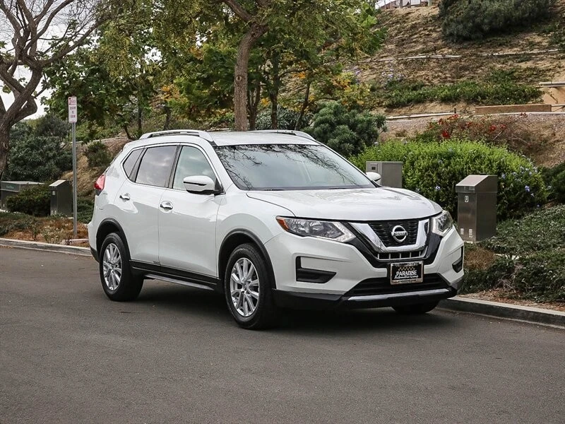 2017 Nissan Rogue - Image 9 of 21
