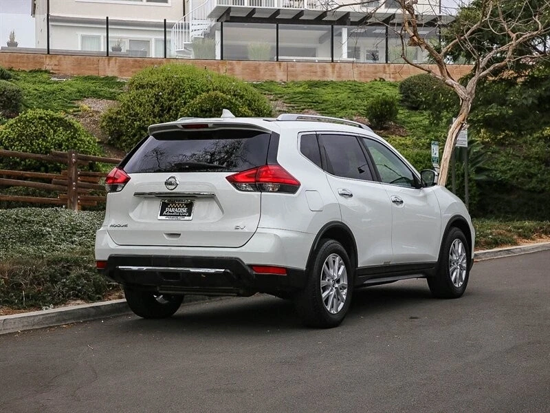 2017 Nissan Rogue - Image 7 of 21