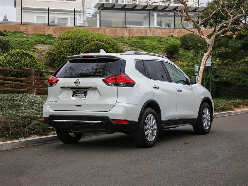 2017 Nissan Rogue - Image 7 of 21