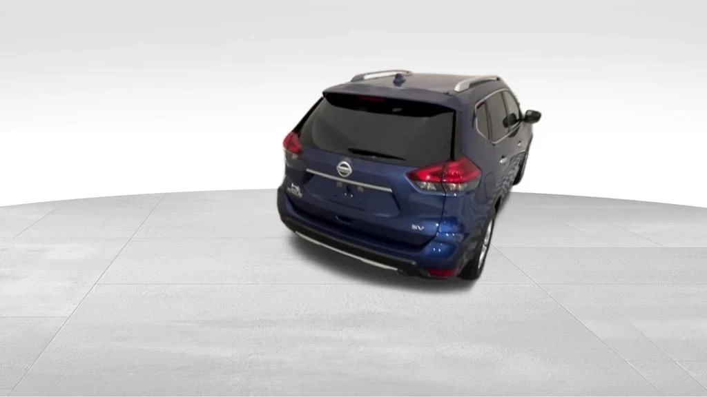 2017 Nissan Rogue - Image 5 of 12