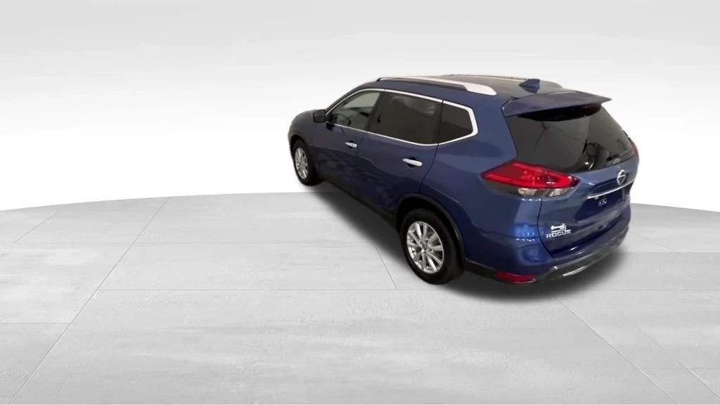 2017 Nissan Rogue - Image 3 of 12