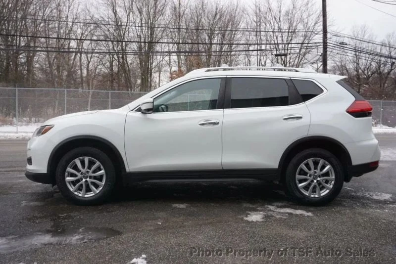 2017 Nissan Rogue - Image 4 of 12