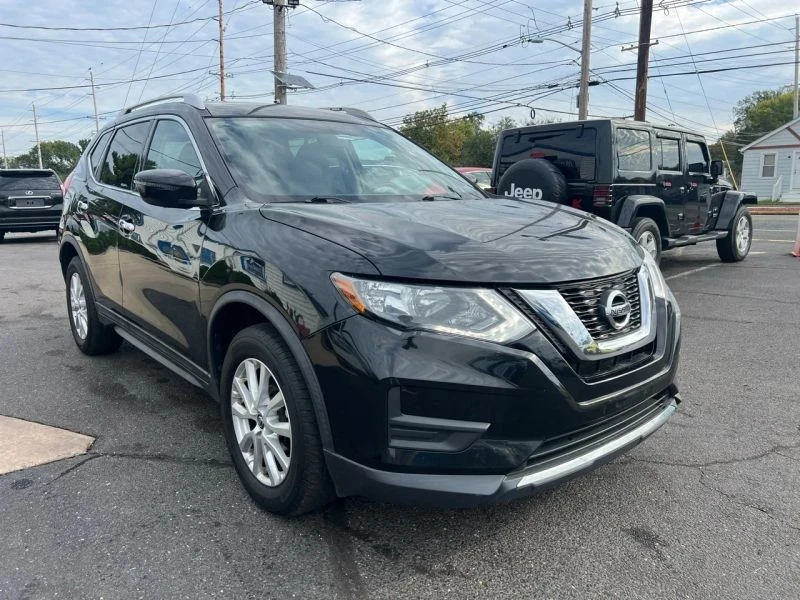 2017 Nissan Rogue - Image 10 of 12
