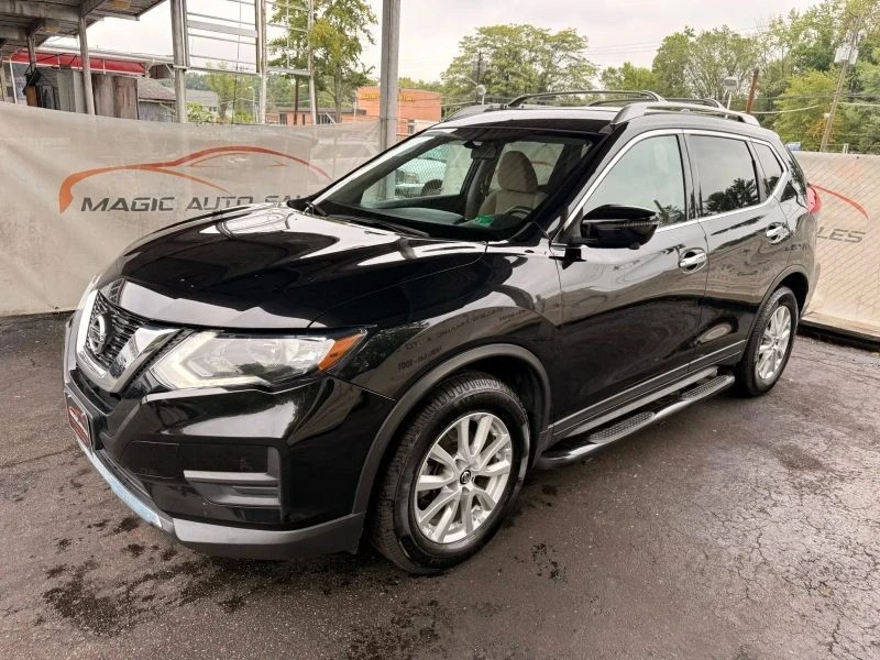 2017 Nissan Rogue - Image 8 of 12