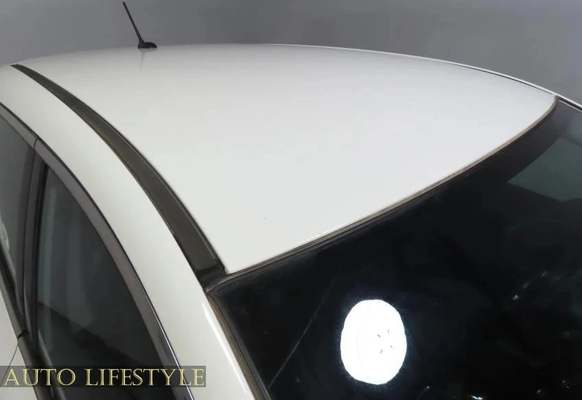 2017 Nissan Rogue - Image 14 of 21