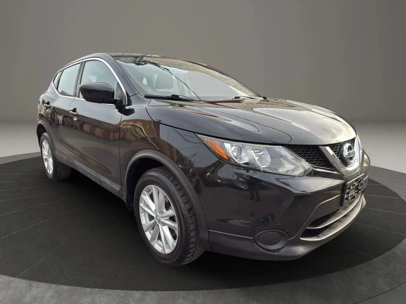 2017 Nissan Rogue - Image 3 of 12