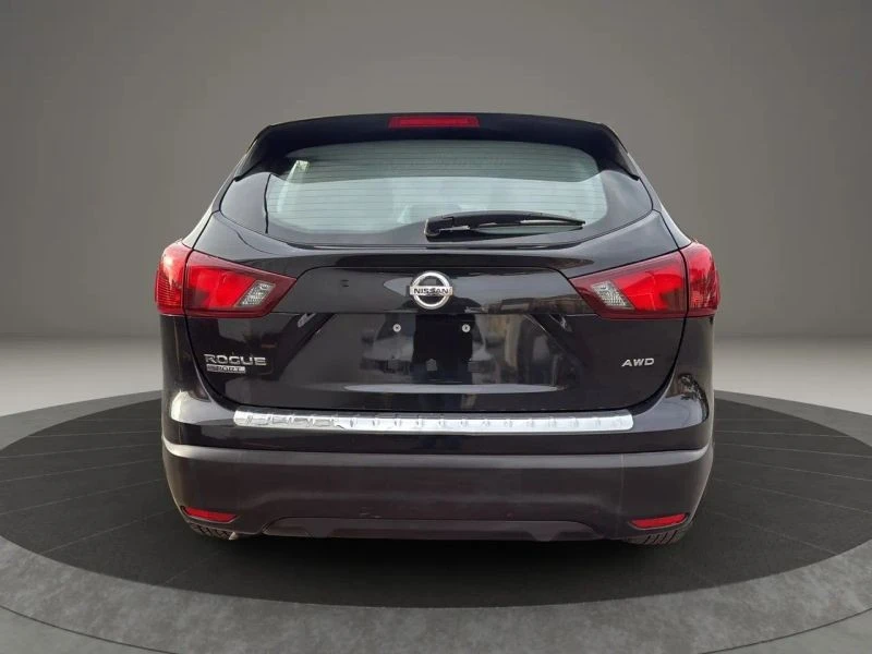 2017 Nissan Rogue - Image 6 of 12