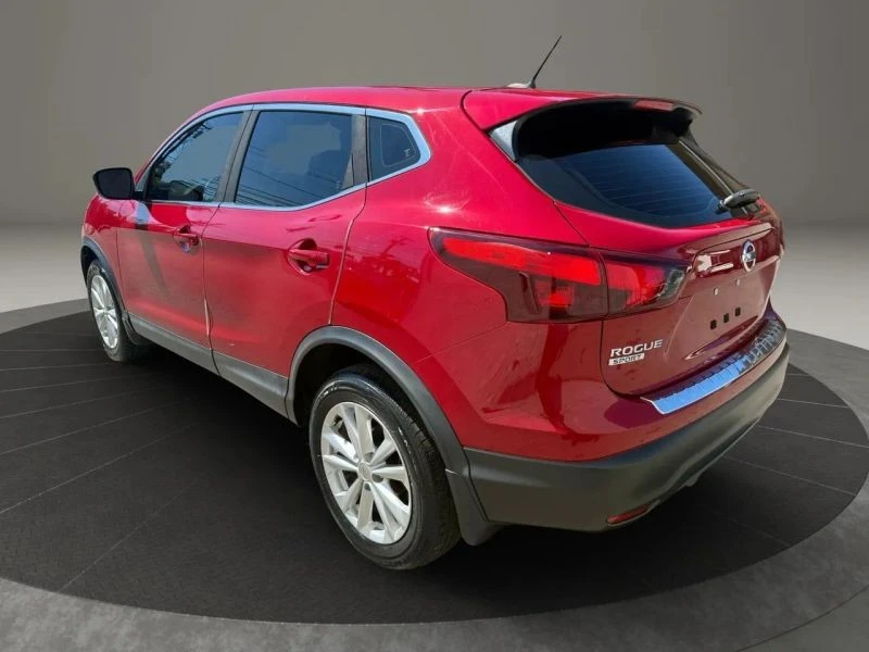 2017 Nissan Rogue - Image 7 of 12