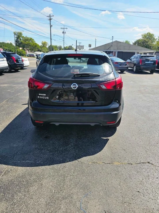 2017 Nissan Rogue - Image 3 of 6