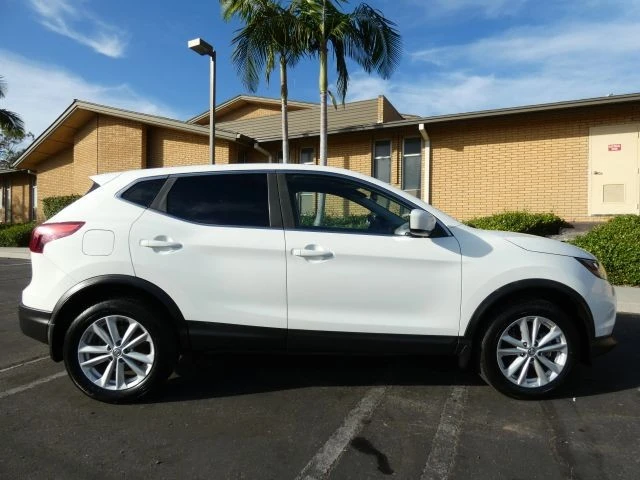 2017 Nissan Rogue - Image 7 of 21