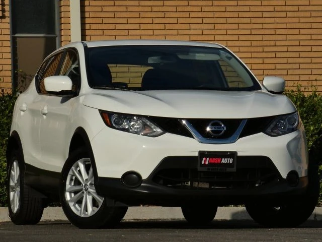 2017 Nissan Rogue - Image 3 of 21
