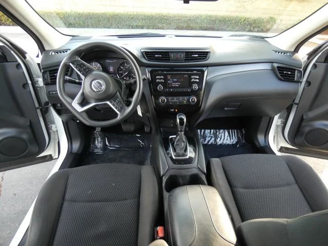 2017 Nissan Rogue - Image 21 of 21