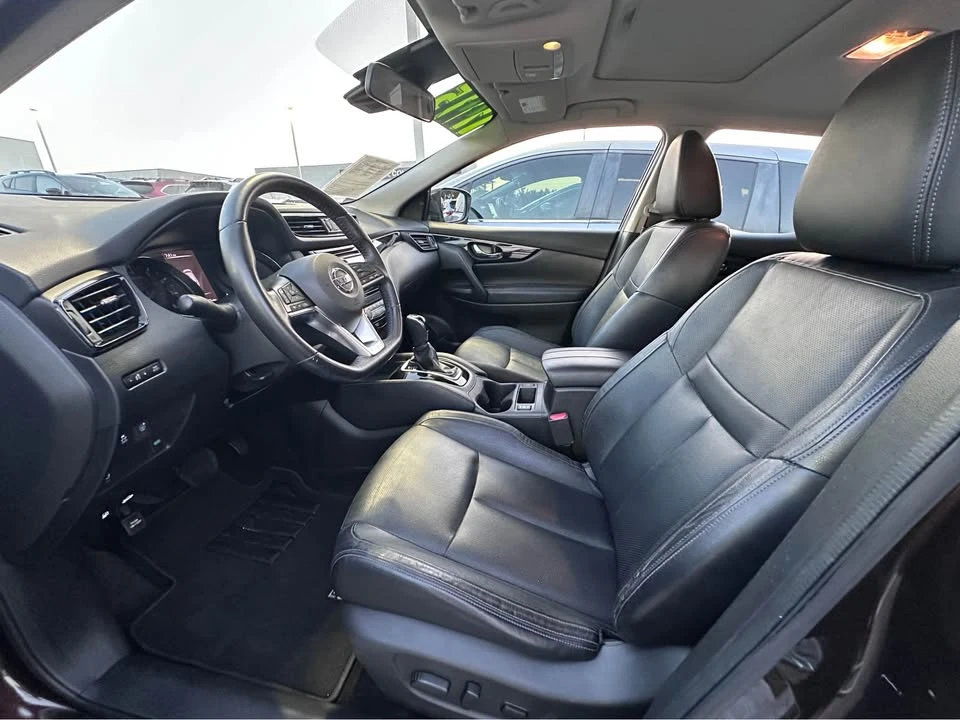 2017 Nissan Rogue - Image 3 of 4
