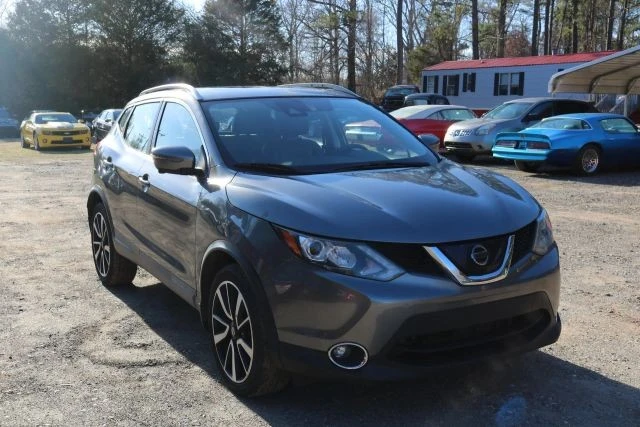 2017 Nissan Rogue - Image 7 of 12