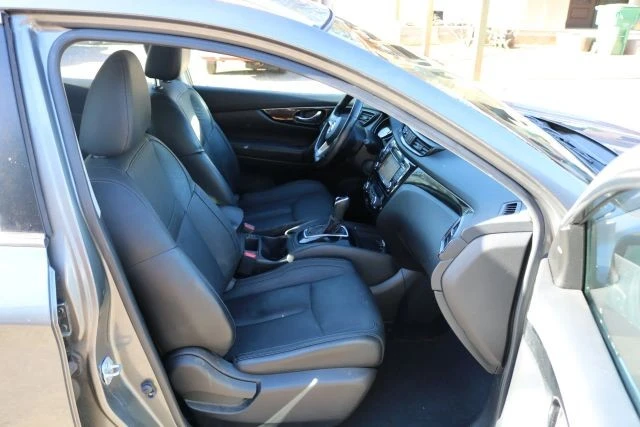 2017 Nissan Rogue - Image 12 of 12