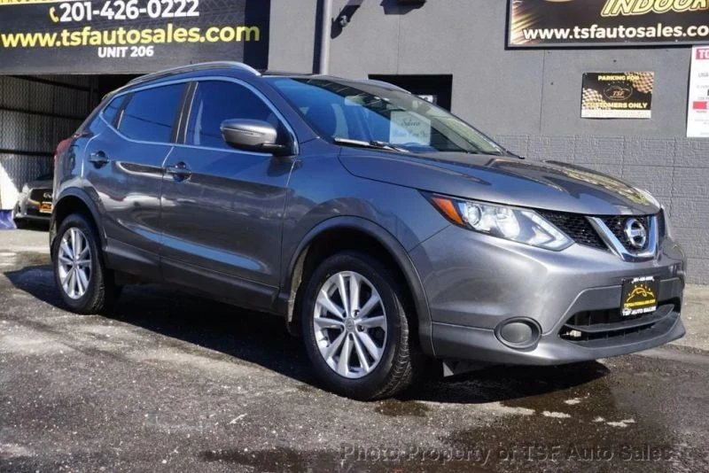 2017 Nissan Rogue - Image 9 of 12