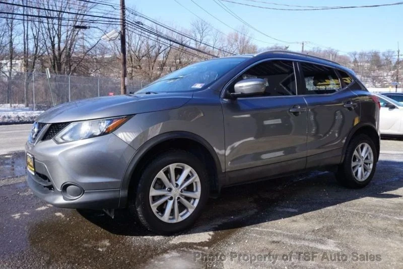 2017 Nissan Rogue - Image 3 of 12