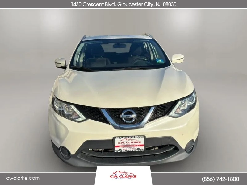 2017 Nissan Rogue - Image 3 of 12