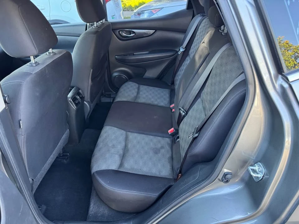 2017 Nissan Rogue - Image 14 of 20