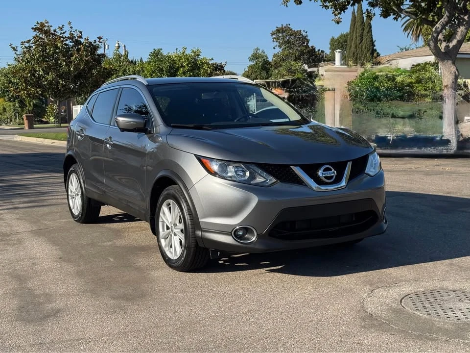 2017 Nissan Rogue - Image 4 of 20