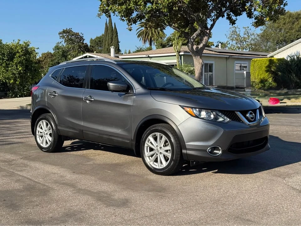 2017 Nissan Rogue - Image 5 of 20