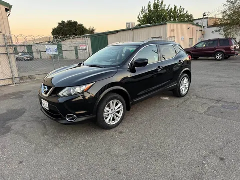 2017 Nissan Rogue Sport SV Sport Utility 4D