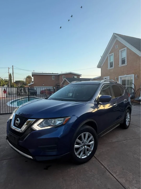 2017 Nissan Rogue - Image 17 of 17