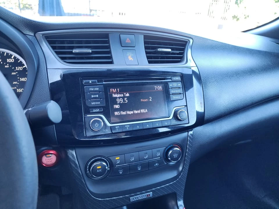 2017 Nissan Sentra 7th Gen - Image 17 of 19