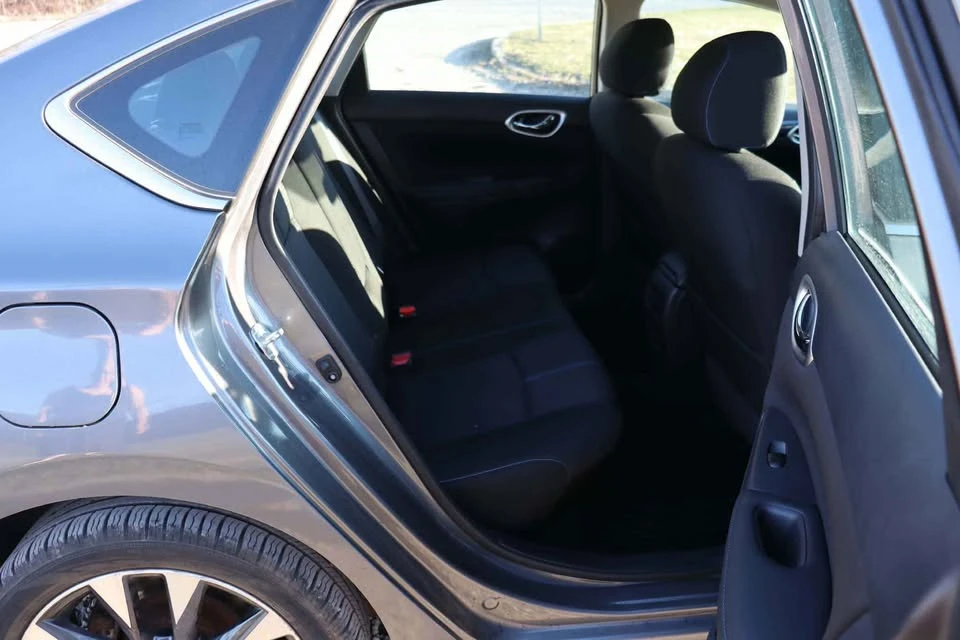 2017 Nissan Sentra 7th Gen - Image 7 of 11