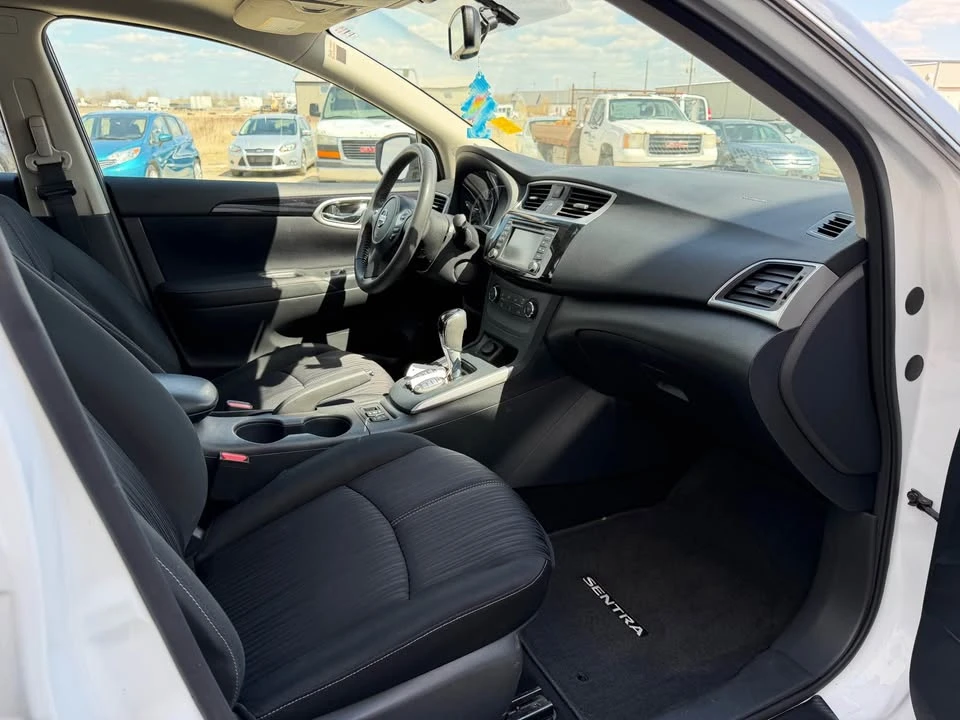 2017 Nissan Sentra 7th Gen - Image 12 of 16