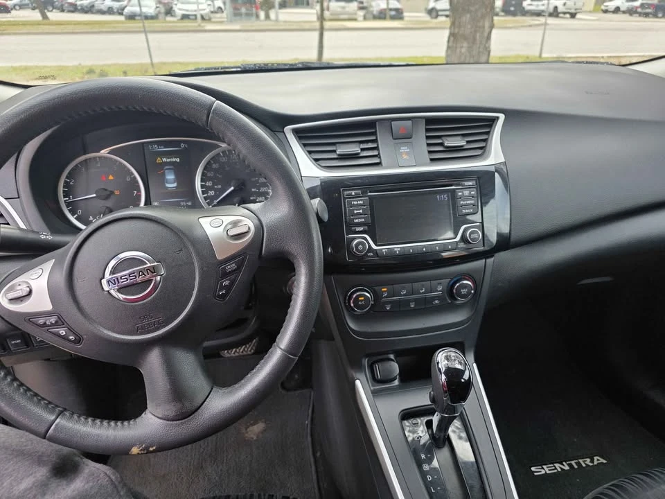 2017 Nissan Sentra 7th Gen - Image 5 of 10