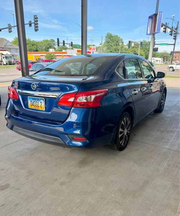 2017 Nissan Sentra 7th Gen - Image 10 of 18