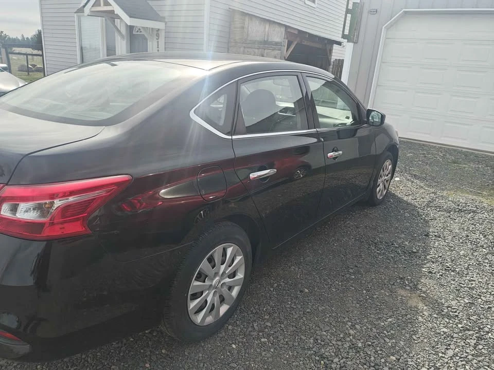 2017 Nissan Sentra 7th Gen - Image 4 of 8