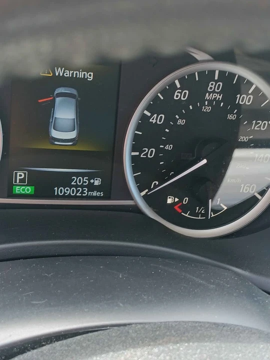 2017 Nissan Sentra 7th Gen - Image 4 of 4