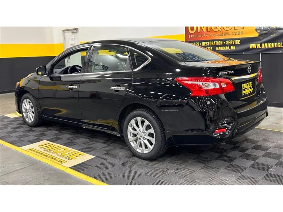 2017 Nissan Sentra 7th Gen - Image 4 of 10