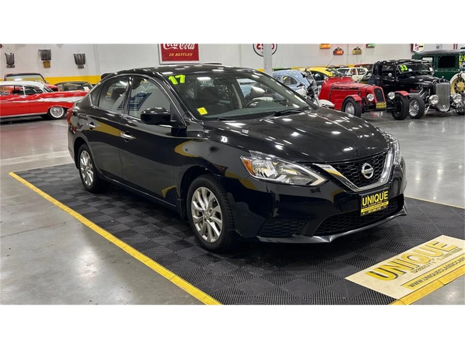 2017 Nissan Sentra 7th Gen - Image 2 of 10