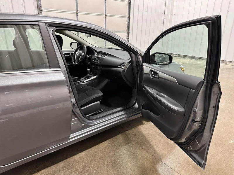 2017 Nissan Sentra 7th Gen - Image 16 of 21