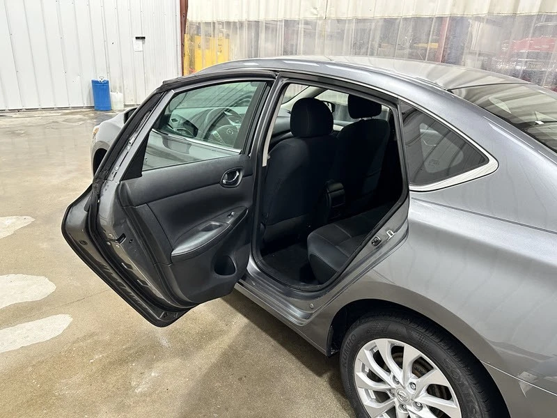 2017 Nissan Sentra 7th Gen - Image 10 of 21