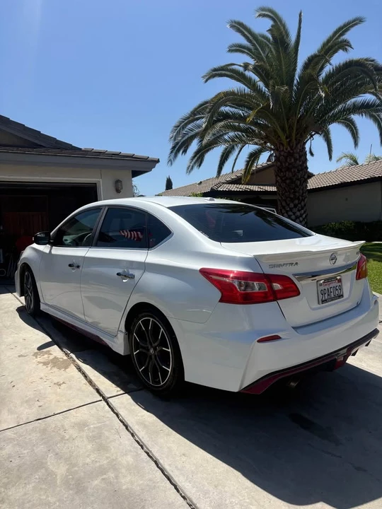 2017 Nissan Sentra 7th Gen - Image 5 of 18