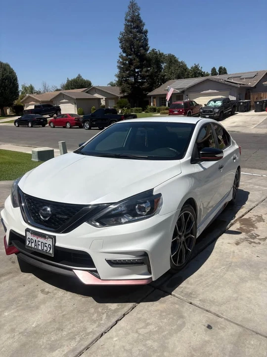 2017 Nissan Sentra 7th Gen - Image 2 of 18