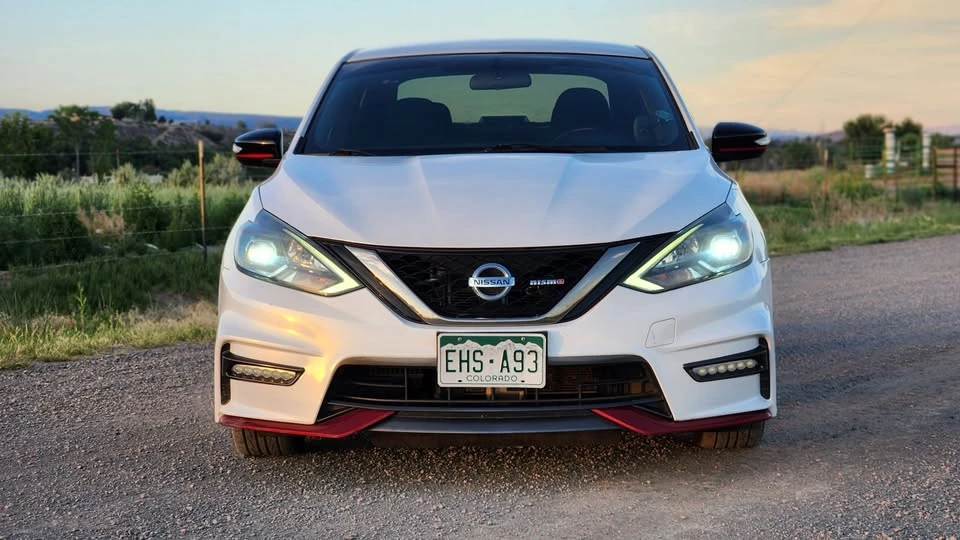 2017 Nissan Sentra 7th Gen - Image 9 of 19